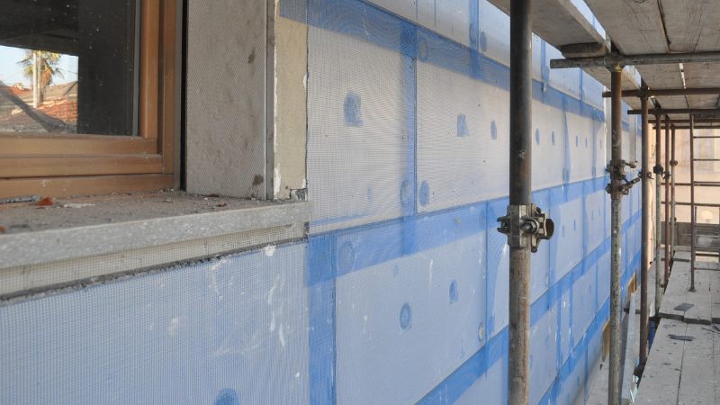 Une prestation d'isolation thermique avant un ravalement