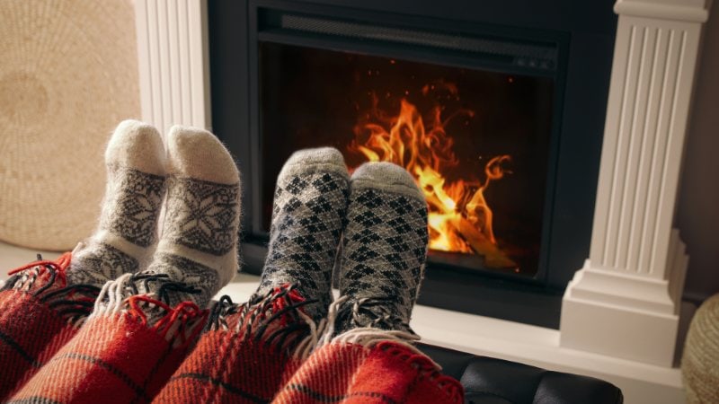 Une famille bien au chaud en hiver à Houilles grâce à une bonne toiture