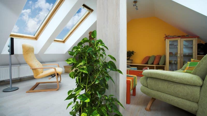 Une pièce très lumineuse grâce à des Velux