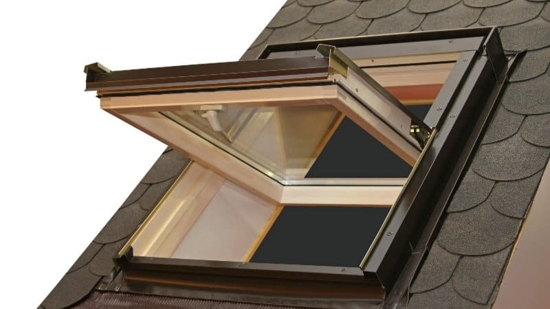 Une récente pose de velux dans le Val-d'Oise
