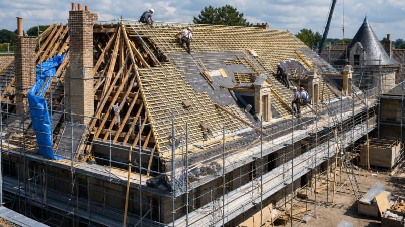 Un grand chantier de remplacement de toiture à Pontoise